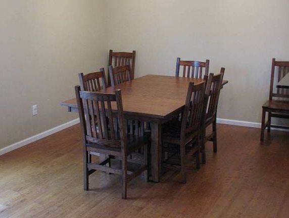 4th image of 170 S Stewart St