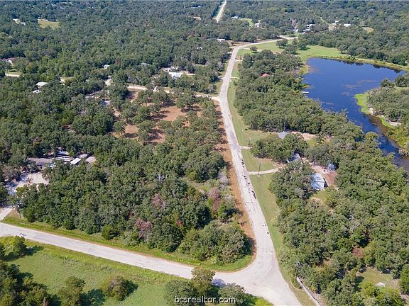 3rd image of Mallard Dr