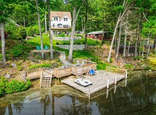 71 Lakeview Dr, Nottingham, NH 03290