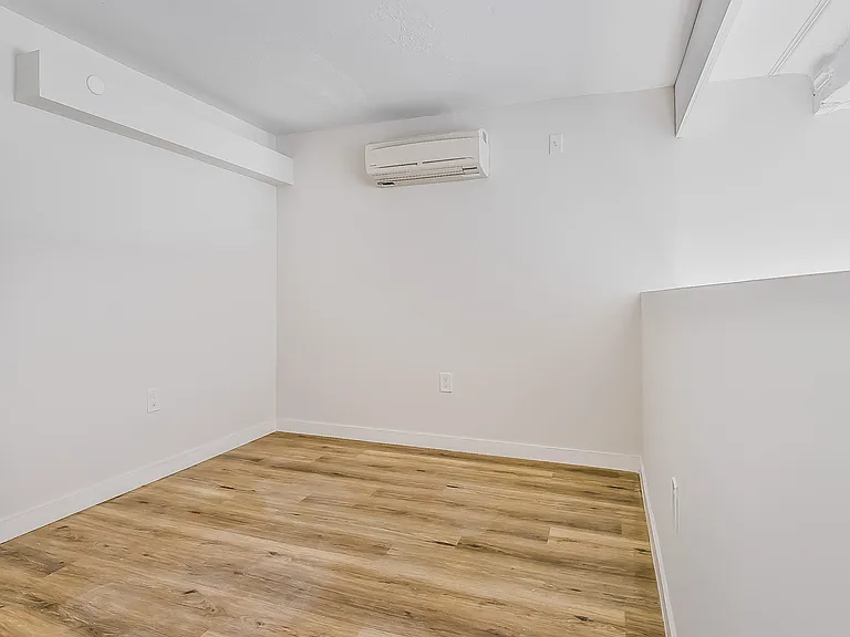 619 Throop Ave #3D — Photo 8