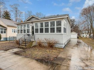 290 E 13th St, Holland, MI