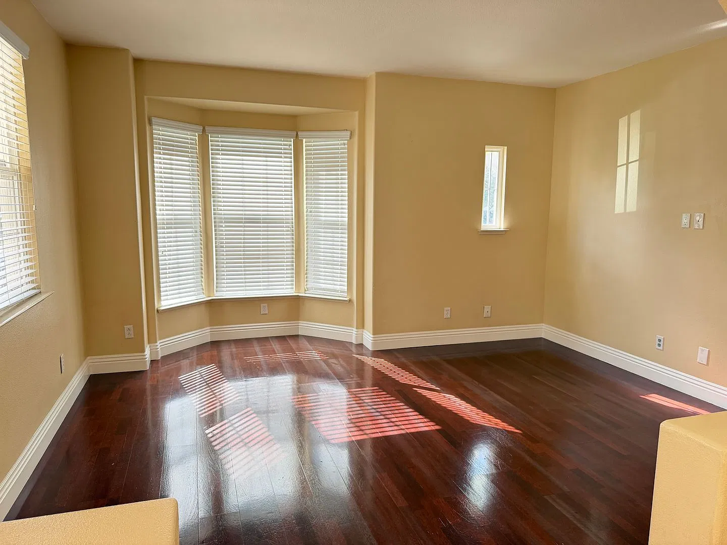 Large House on Corner Lot in Painted Trails! — Photo 4