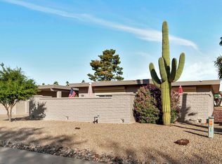 9704 W Redwood Dr, Sun City, AZ 85351