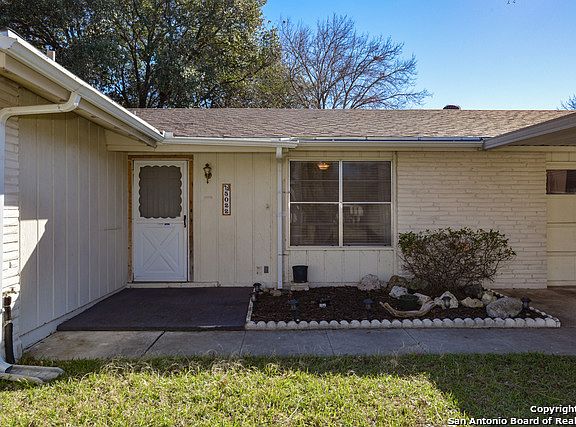 2nd image of 5022 Village Ct