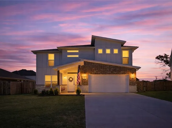 571 Stoneseed St, Centerton, AR 72719