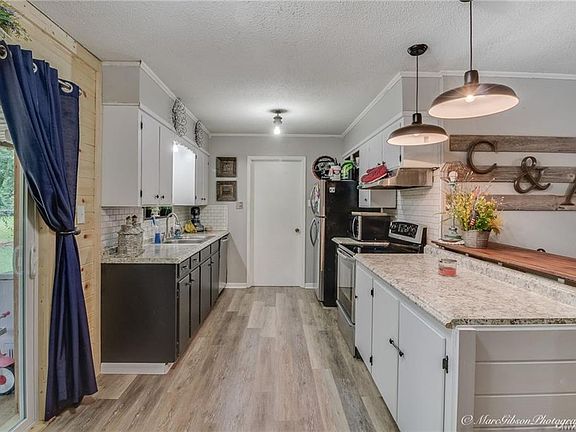 5th image of 9376 Wardlow Dr