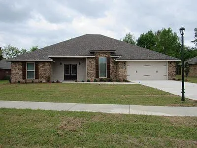 4 bed, 2359 sqft, $2,295 — Photo 1