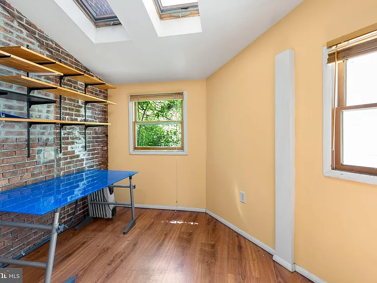 528 Kauffman St — Photo 18
