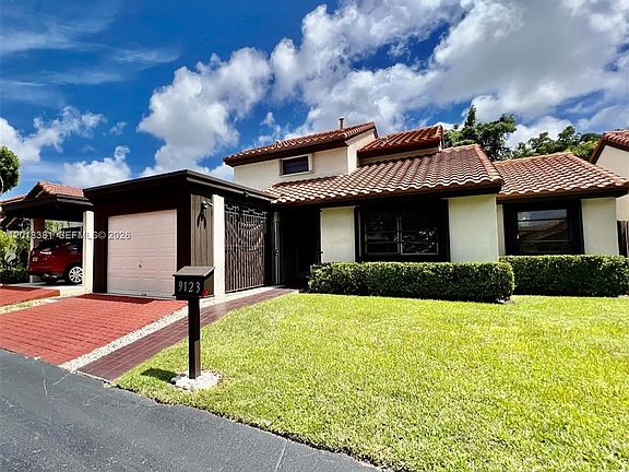 4th image of 9123 SW 112th Ct