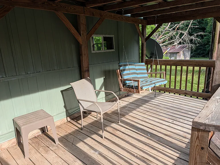 1828 Falling Branch Rd — Photo 11