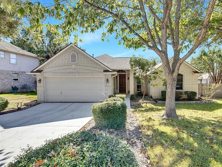 2901 Warwick Way — Photo 37