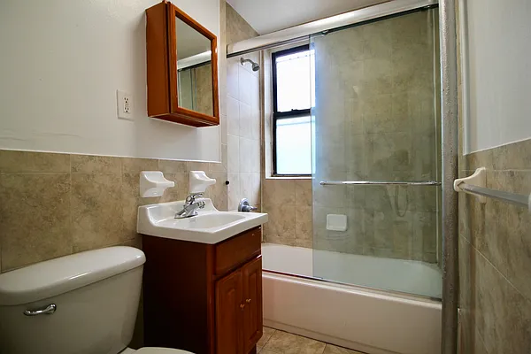 Rented by Hagstrom Management Inc | media 13