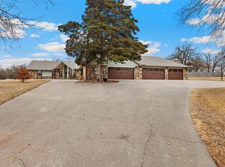 2500 Twelve Oaks, Edmond, OK 73025