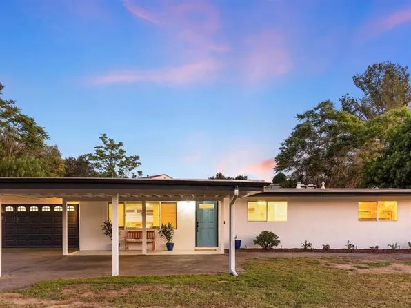 1265 E Fallbrook St, Fallbrook, CA 92028