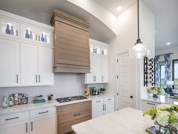 7th image of this home