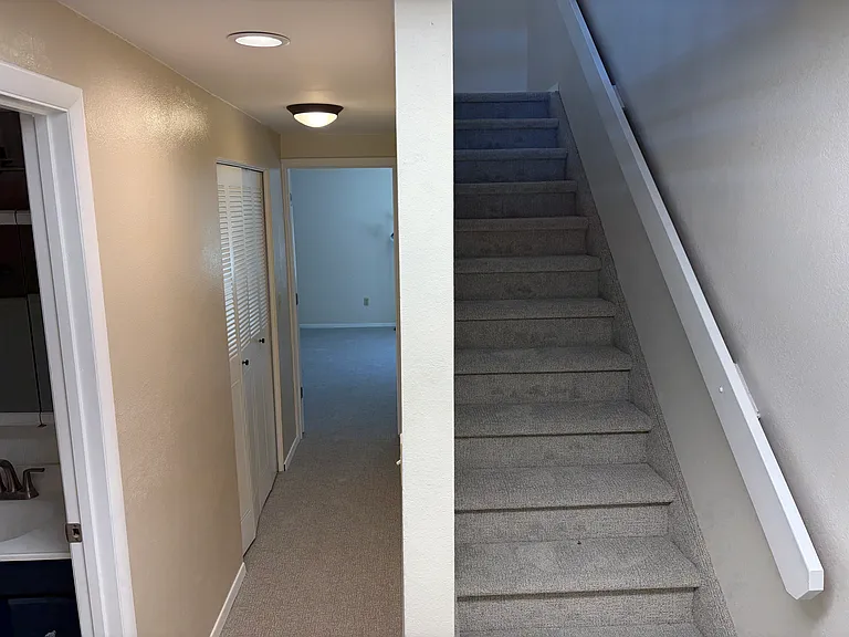 8179 Dry Creek Cir — Photo 8