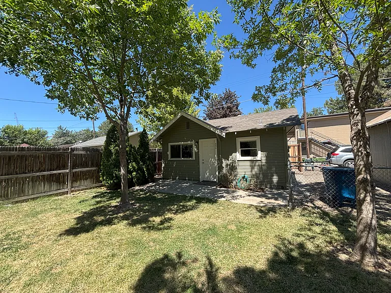 806 E McKinley St — Photo 1