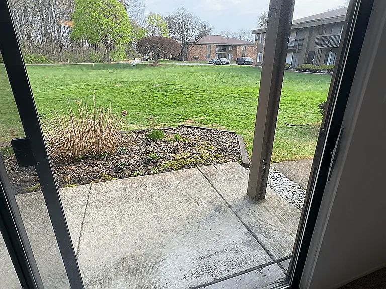 Eastwood Village Apartments — Photo 49