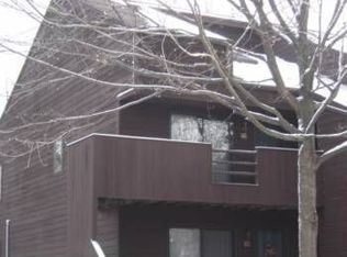 215 E Jolly Rd APT G12, Lansing, MI 48910