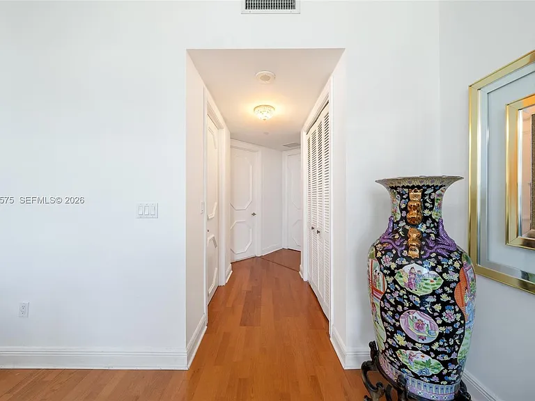 10225 Collins Ave #404 — Photo 27