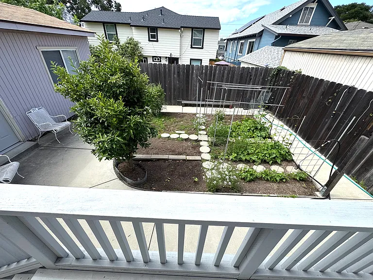 3245 Texas St — Photo 14