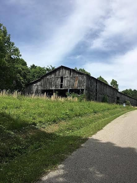 1st image of 2195 Yeakel Rd
