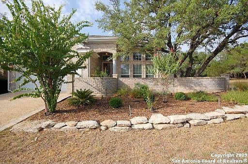 2nd image of 5 Ruby Ln