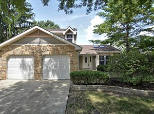173 Abbeywood Cir, Streamwood, IL