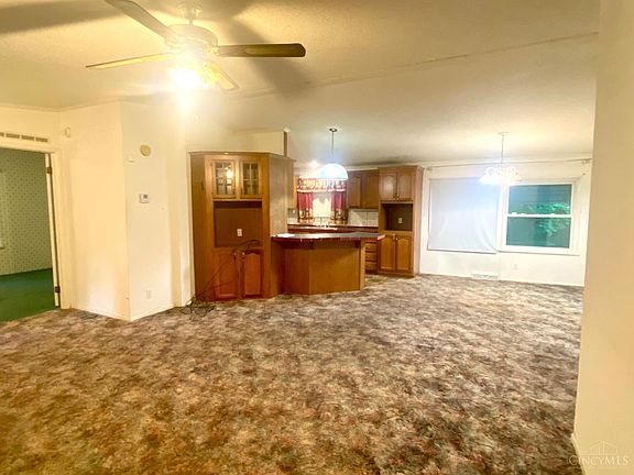 3rd image of 95 Orchard Ave