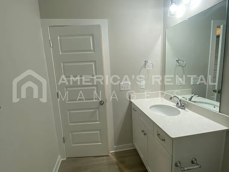 240 County Road 1701 — Photo 7