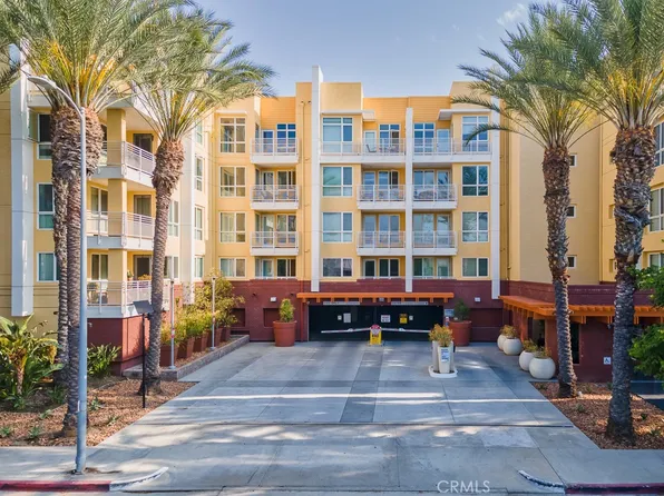 21301 Erwin St Unit 405, Woodland Hills, CA 91367