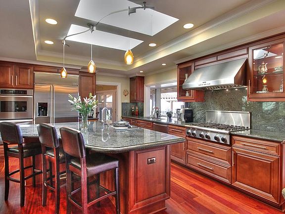 4th image of 14564 Eastview Dr