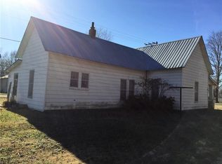 301 Douglas St, Berryville, AR 72616