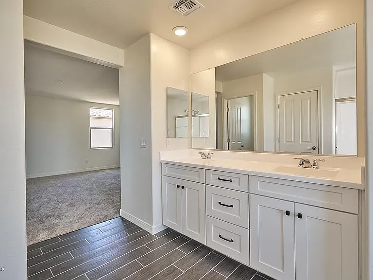 1491 S Loren Ln — Photo 9