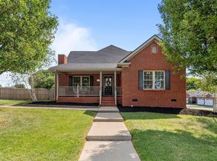 100 Dove Run Cir, Georgetown, KY 40324