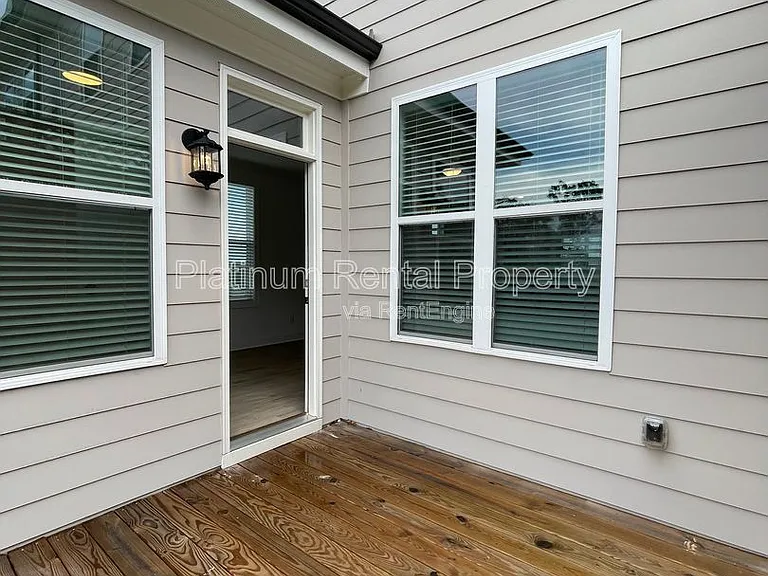 5221 Riden Ct — Photo 41