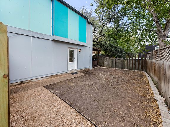 2nd image of 2806 Skyway Cir #A