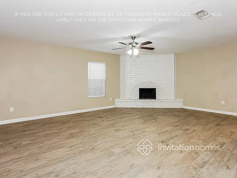 2308 Tallowood Ct — Photo 3