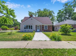 3901 Westpoint St, Dearborn Heights, MI 48125