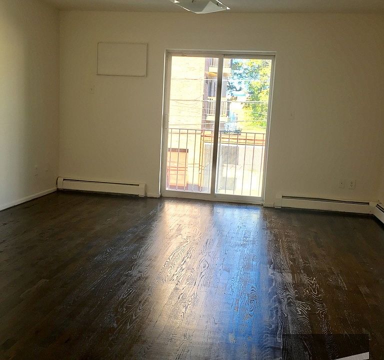 1st image of 5703 Van Horn St #2