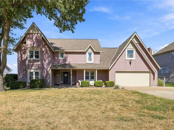 304 SW Green Teal St, Lees Summit, MO 64082