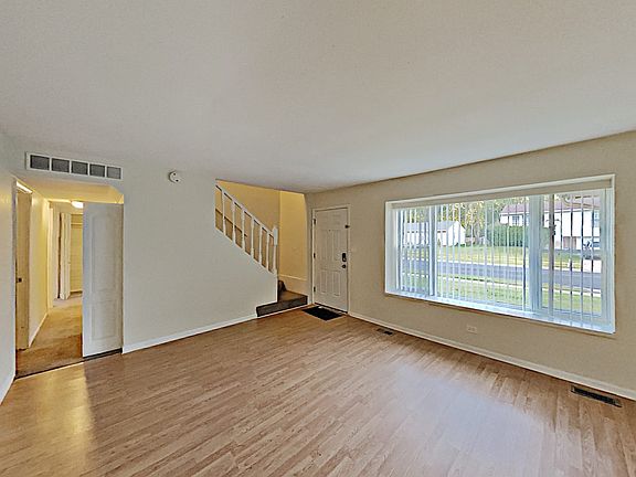5th image of 1187 Leawood Dr