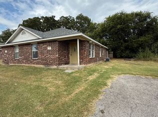 1563 Greenwood Rd #104, Weatherford, TX 76088
