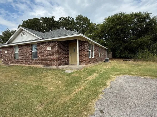1563 Greenwood Rd #104, Weatherford, TX 76088