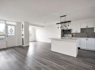 20 Edgecliff Golfway #312, Toronto, ON M3C 3A4