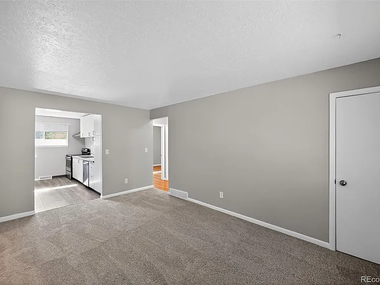 26 Newland Ct — Photo 3