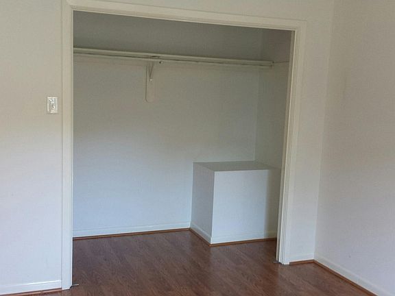 closet 2nd BR