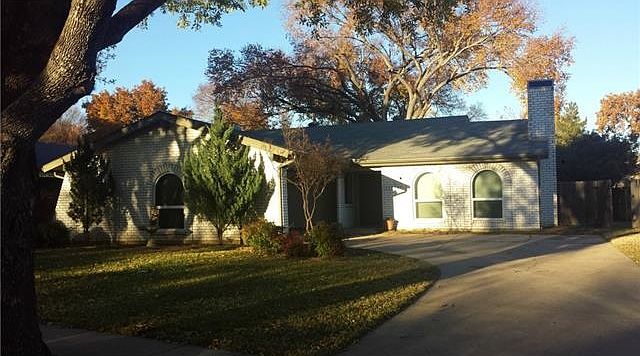 Corner Home 2913 Meandering Way