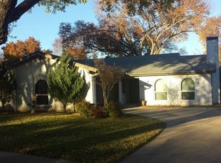 2913 Meandering Way, Bedford, TX 76021
