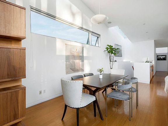 2nd image of 545 Rose Ave #545